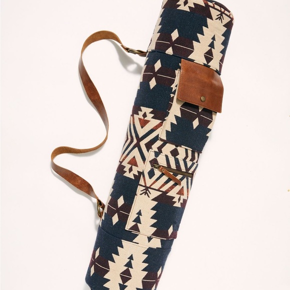 Free People Handbags - Mojave Free People Yoga Mat Bag